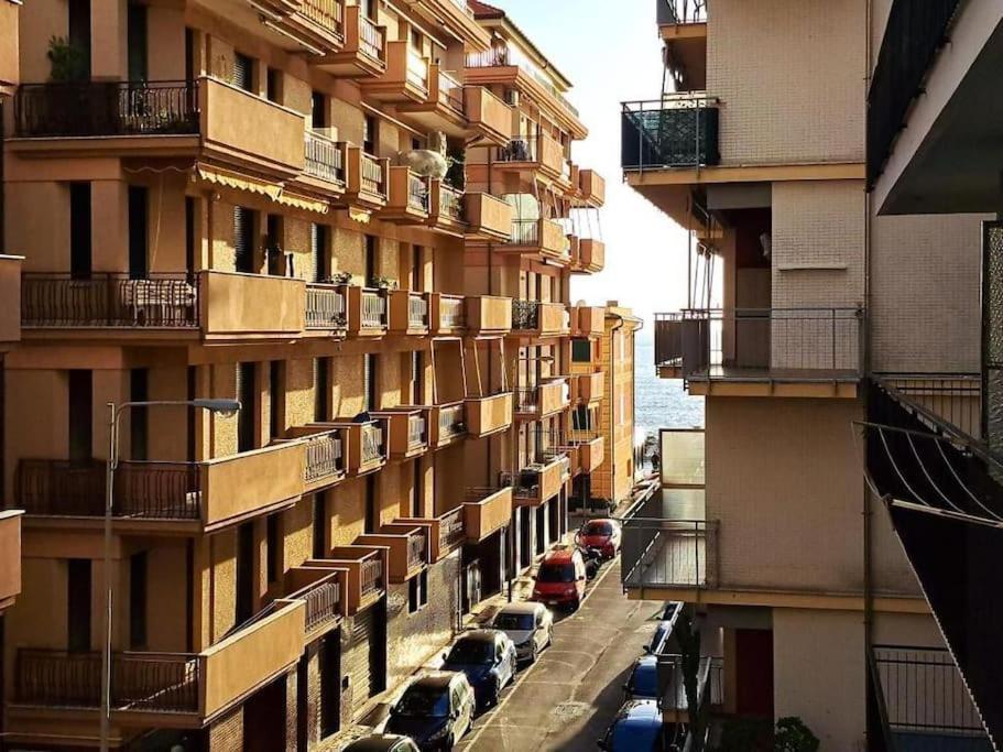 Liguria- Chiavari: A Trenta Passi Dal Mare Ngoại thất bức ảnh