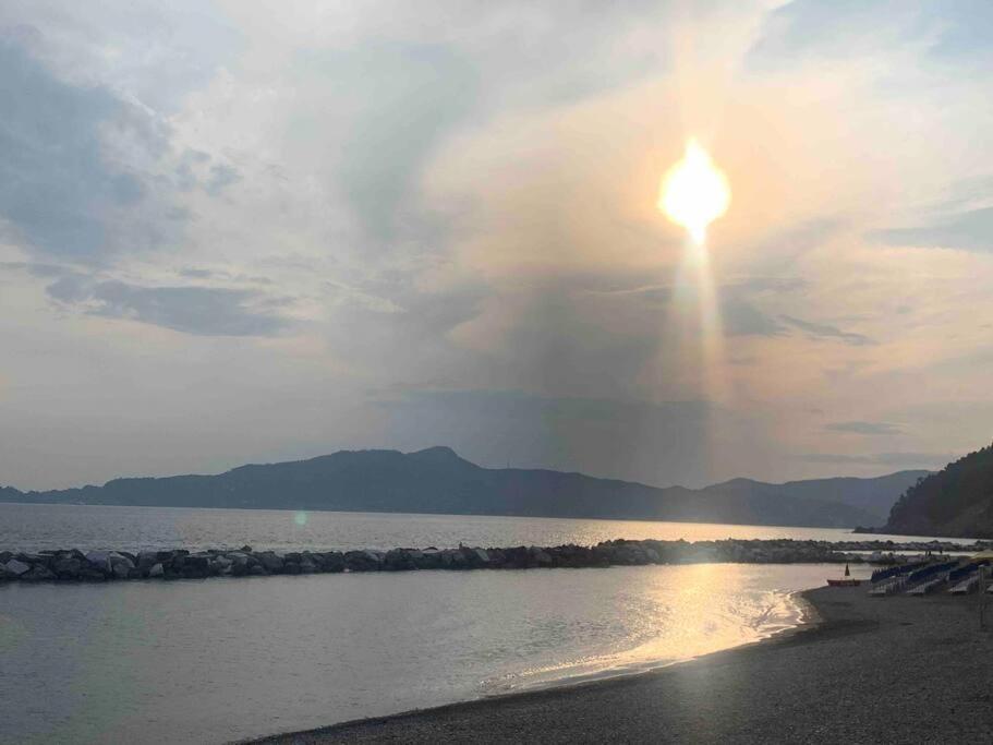 Liguria- Chiavari: A Trenta Passi Dal Mare Ngoại thất bức ảnh